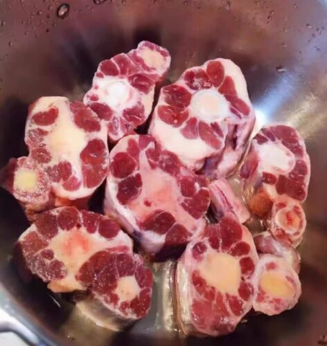 Click to view full screen Australian Wagyu Oxtail 1.5KG photo review